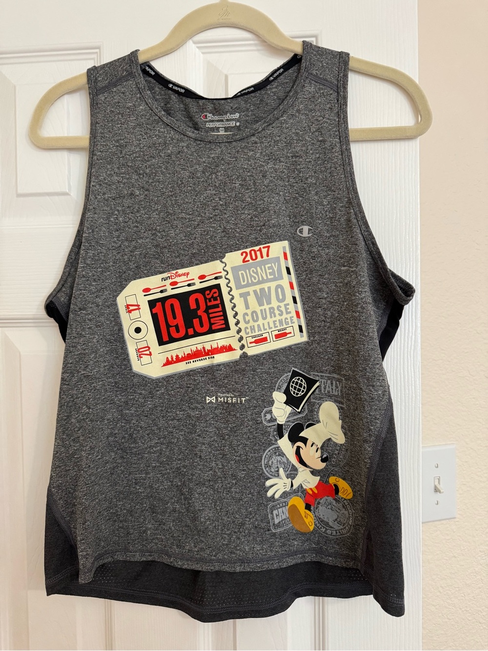 RunDisney Gray & Black Tank Top Food & Wine Festival 2017 Mickey 19.3 Miles